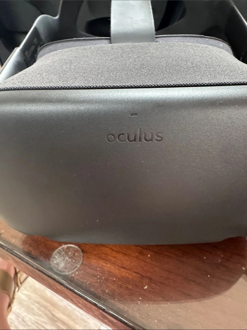 Oculus Quest I VR Headset with Controllers
